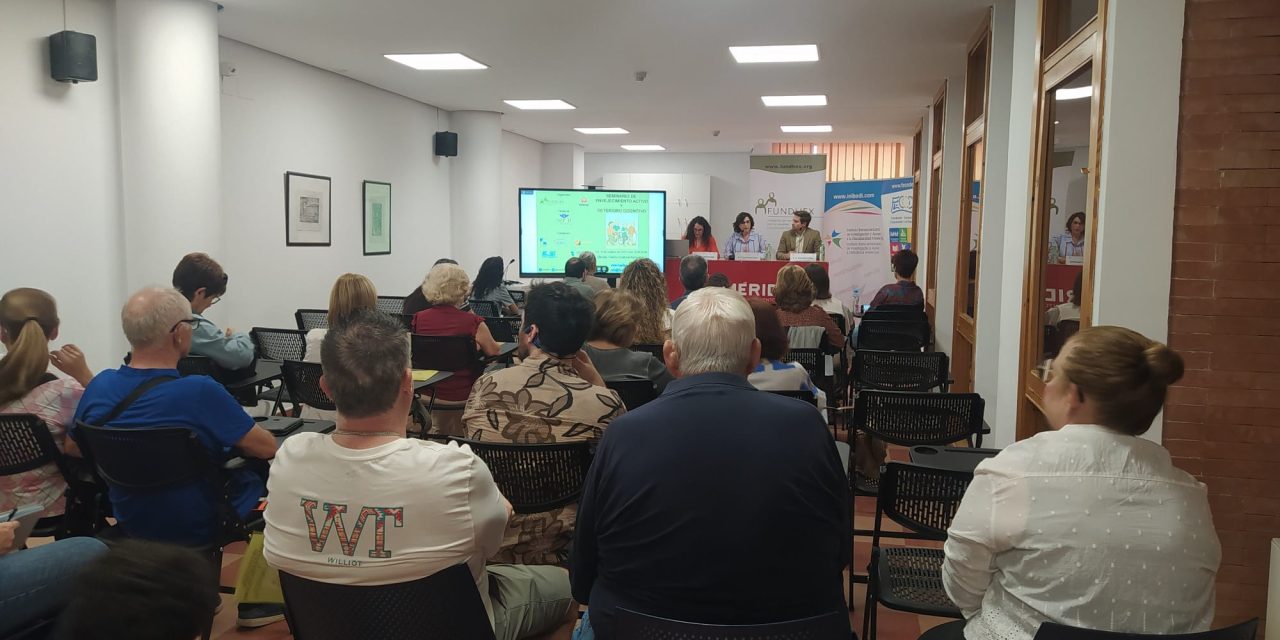 EL SEMINARIO DE ENVEJECIMIENTO ACTIVO REFUERZA LA PREVENCIÓN Y LA INCLUSIÓN SOCIAL EN MÉRIDA