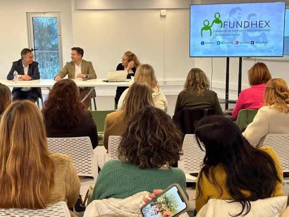 FUNDHEX IMPULSA LA TRANSFORMACIÓN SOCIAL EN PENICHE