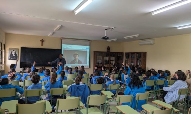 FUNDHEX IMPARTE UNA CHARLA DE SENSIBILIZACIÓN EN EL COLEGIO SANTA EULALIA DE MÉRIDA